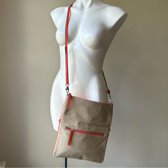 Stella & Dot Waverly Petite Convertible Crossbody Bag Natural Linen/Fresh Orange - Picture 10 of 16